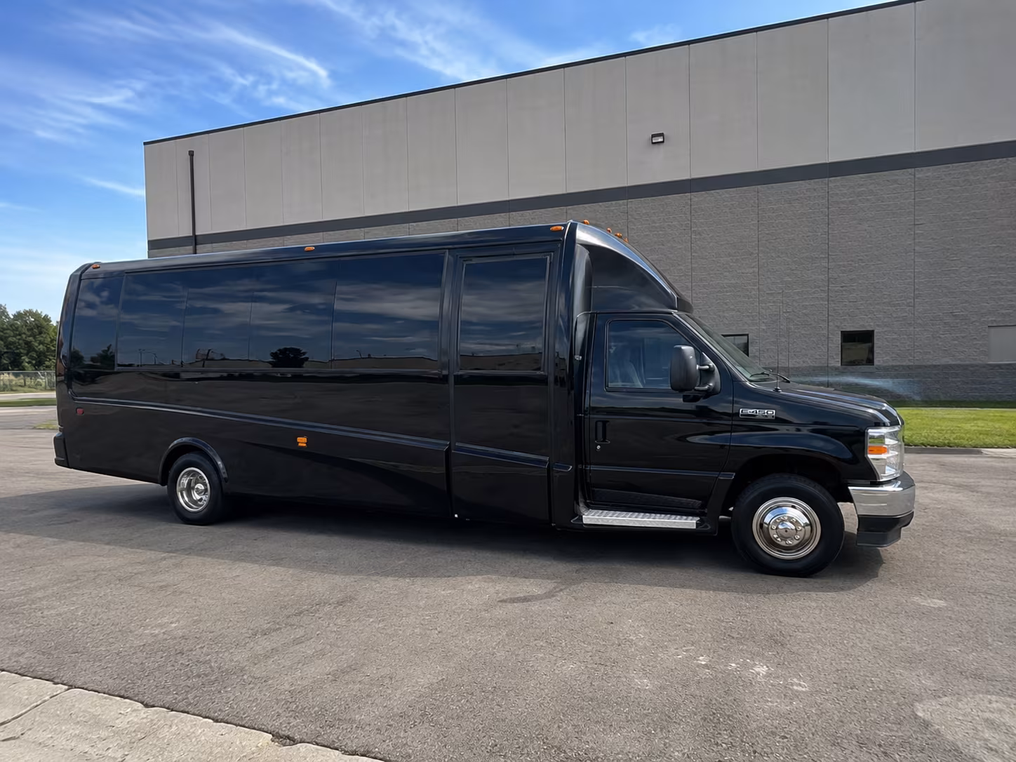 capecoralcharterbuscompany com is ready to help with weddings and private events at cape coral s most beautiful venues