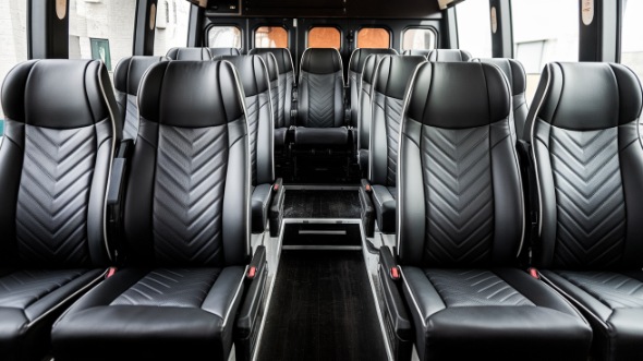 25 passenger minibus rental bonita springs